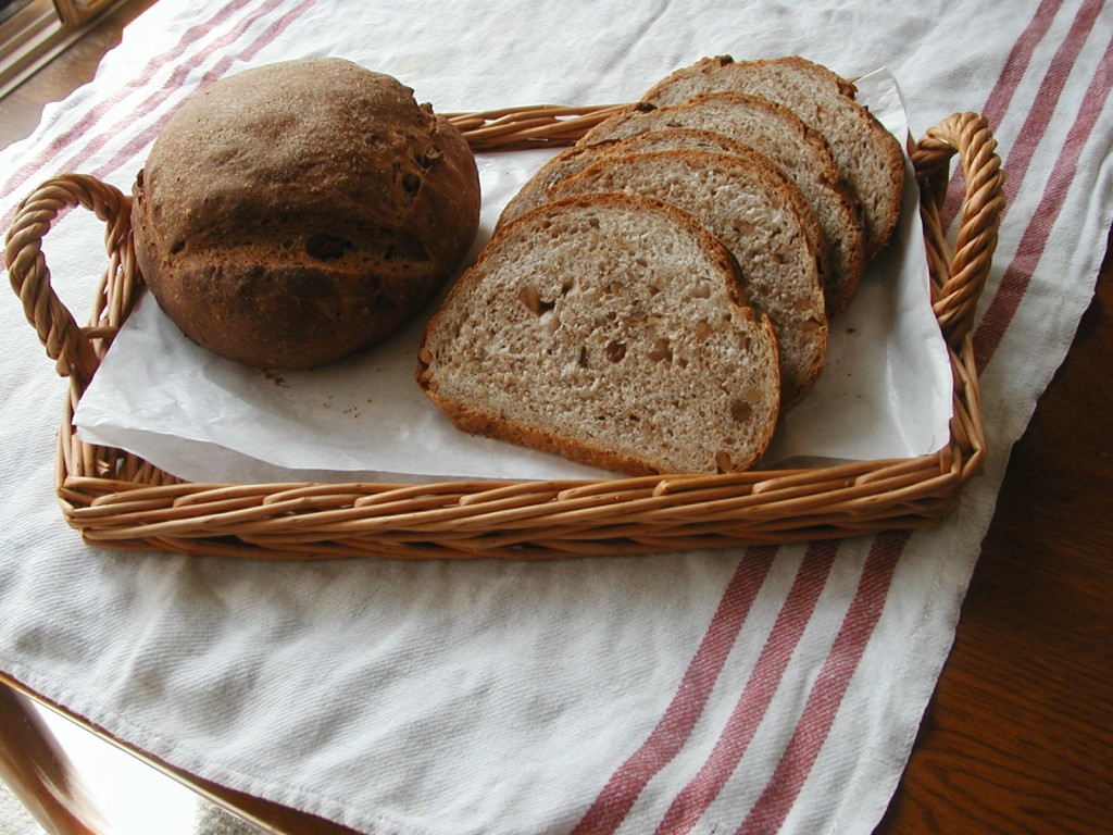 くるみパンを自宅で作ってカロリーを減らす７つの方法