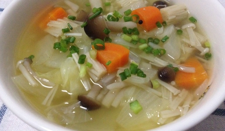 野菜スープのカロリーを知って上手にダイエットに活用しよう